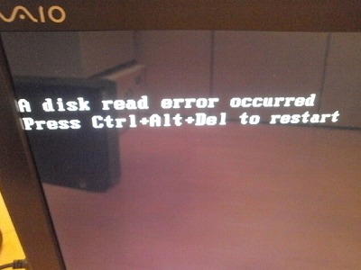 A disk read error occurred